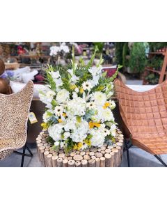 Fresh flower arrangements- 850